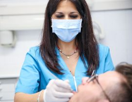 Dott.ssa Carla Landi Dentista Salerno